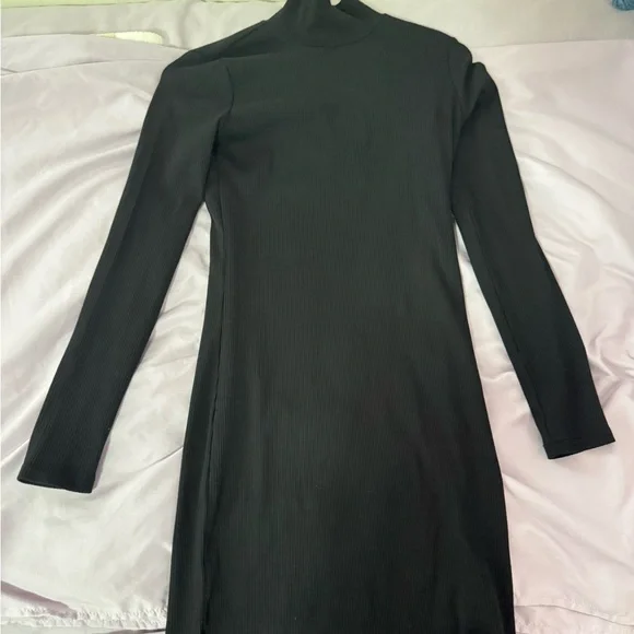 H&M | Dresses | Hm Black Long Sleeve Dress | Poshmark